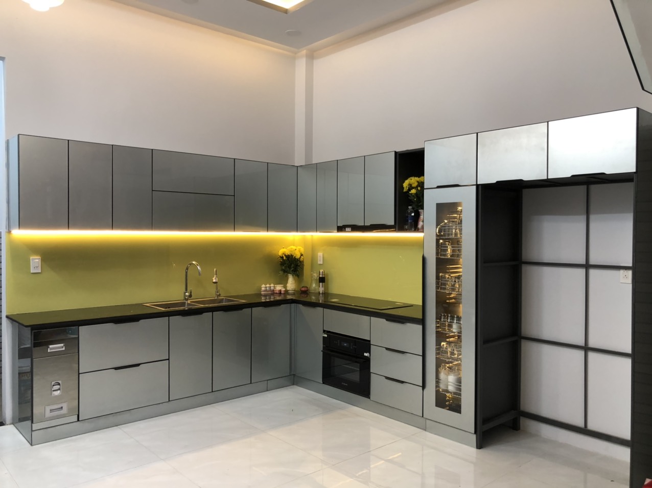 Tủ bếp thùng Inox hiện đại 25